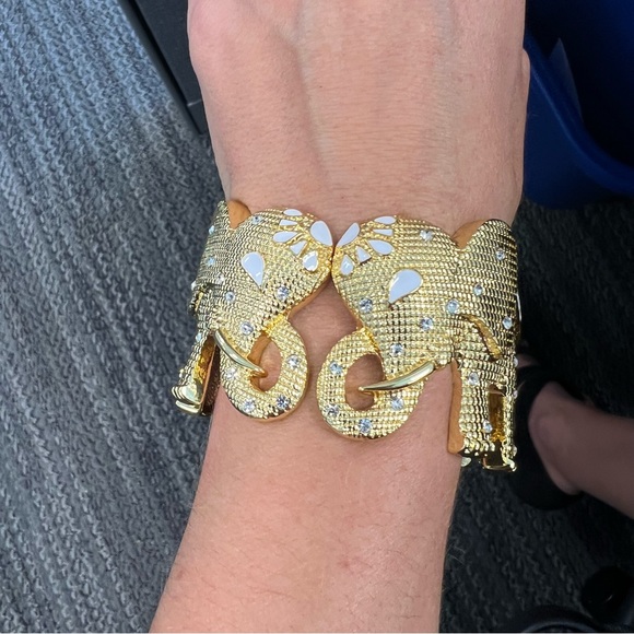 NWOT Lilly Pulitzer bracelet - Picture 2 of 5